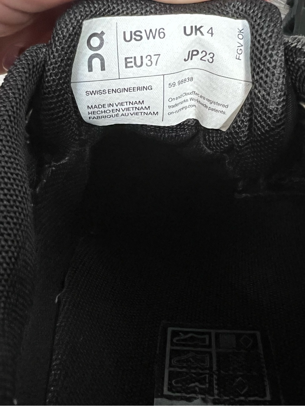 On Running Waterproof Shoes - Black - Picture 5 of 7